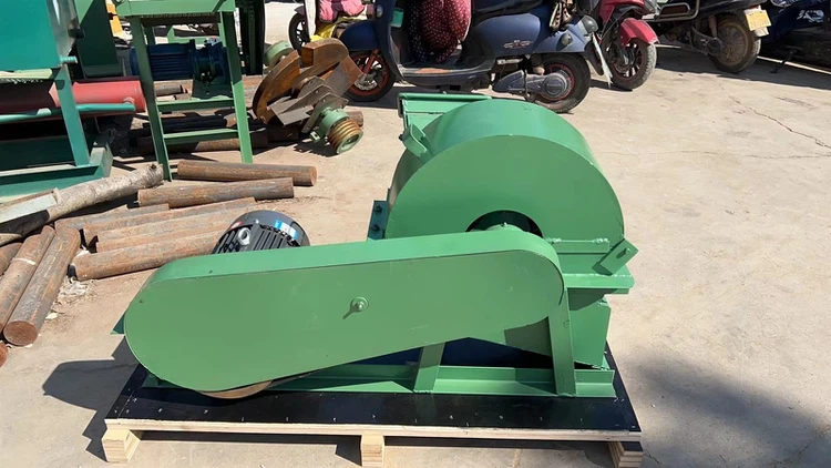 Multi-Functional Sawdust Crusher Multi-Functional Sawdust Crusher